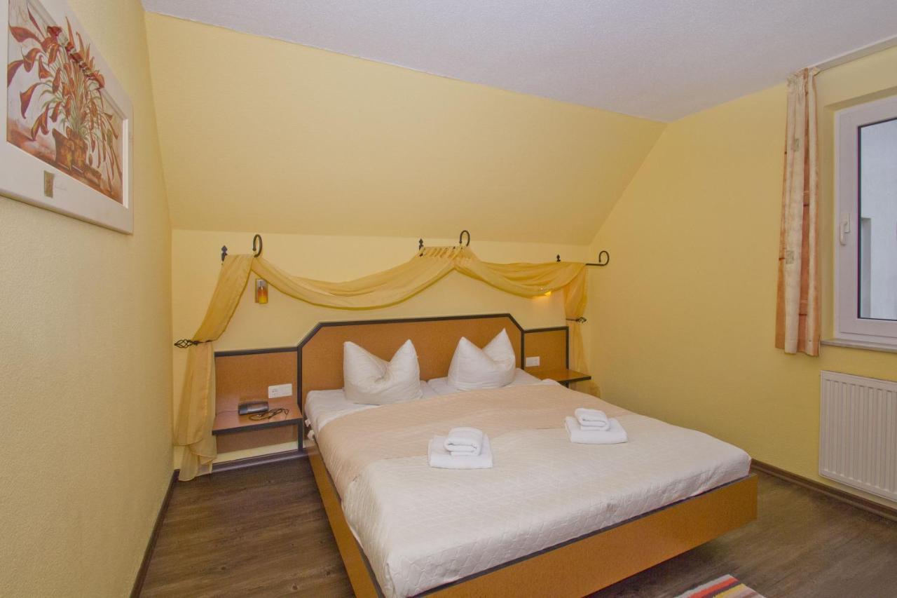 Strandnahe 2-Raum-Ferienwohnung Mit Balkon - Strandhaus Moenchgut Fewo 10 لوبه المظهر الخارجي الصورة
